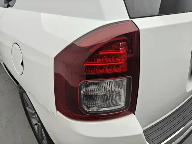Jeep Compass (Import) 2015 2014 Facelift 2.4L 4WD Comfort Edition