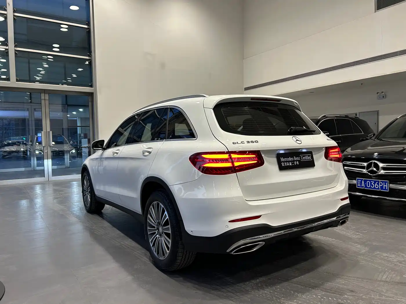 Mercedes-Benz GLC 2017 GLC 260 4MATIC Dynamic фото 17