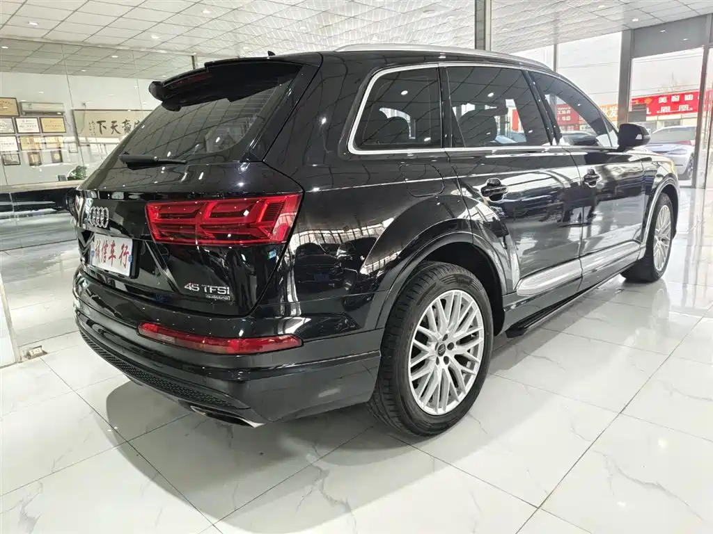 Audi Q7 2018 45 TFSI Technology фото 6