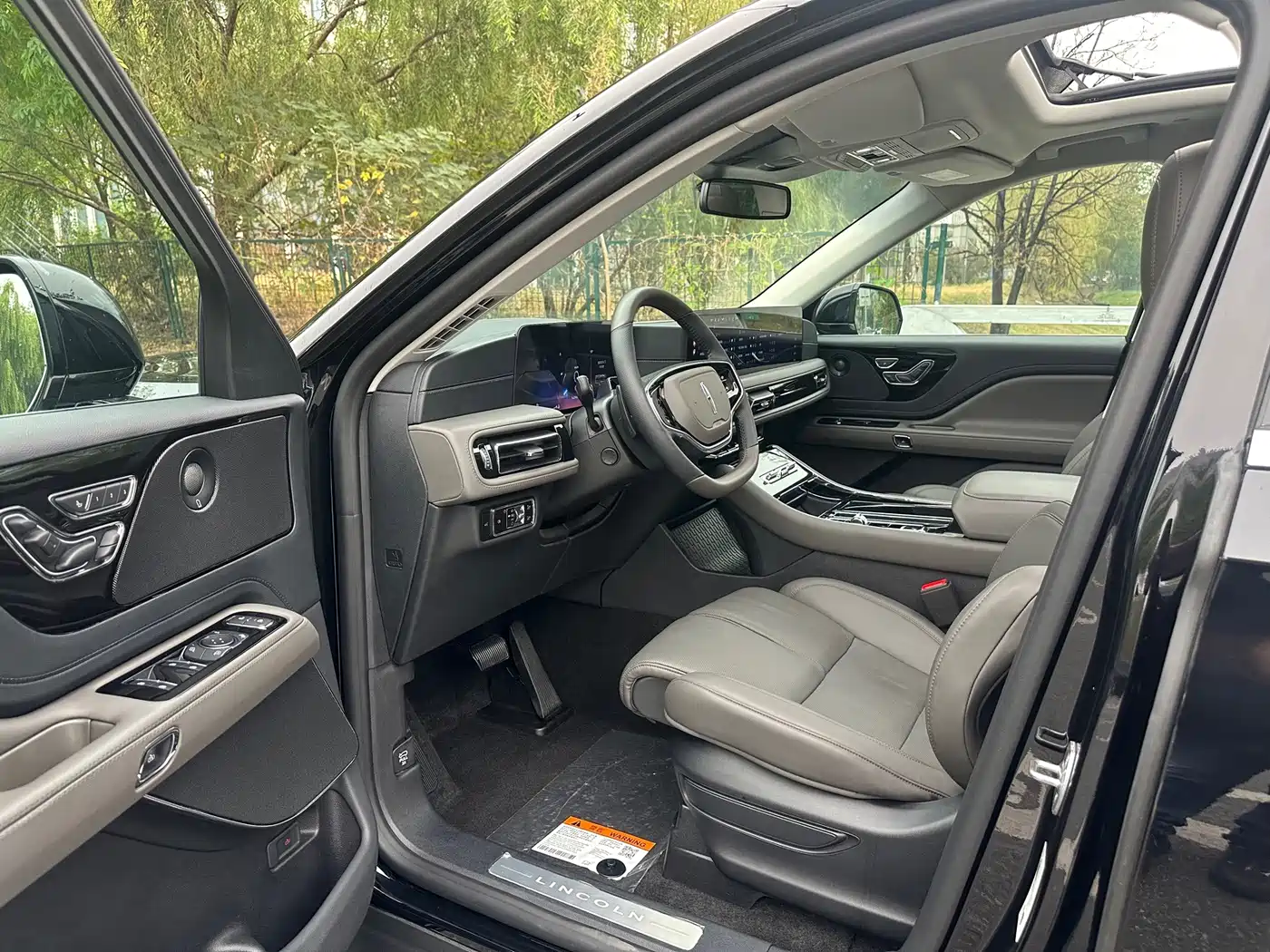 Lincoln Aviator 2026 2024 3.0T V6 AWD Luxury Edition 6-Seater