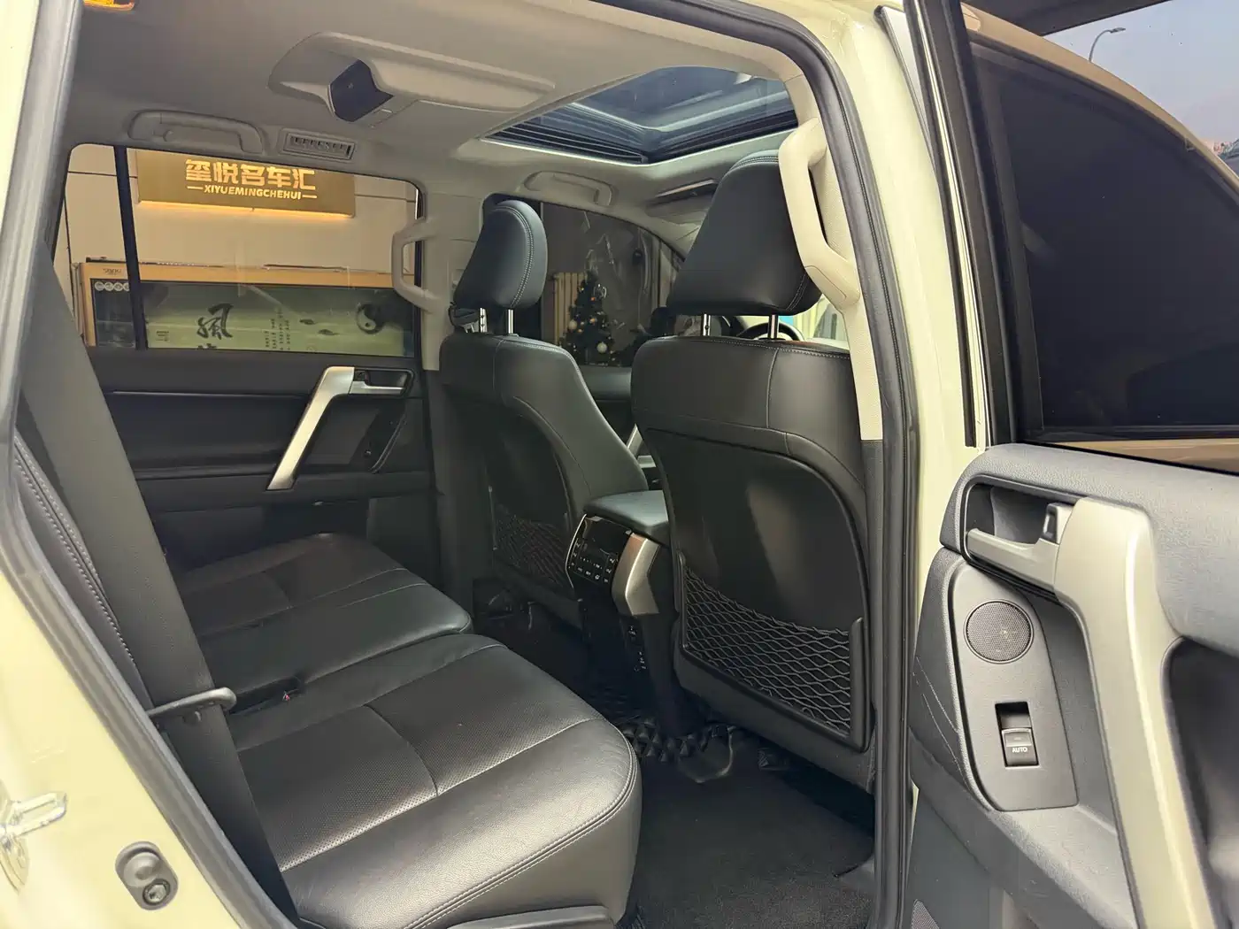 Toyota Prado 2018 3.5L Automatic TX-L NAVI Rear-mounted Spare Tire фото 35