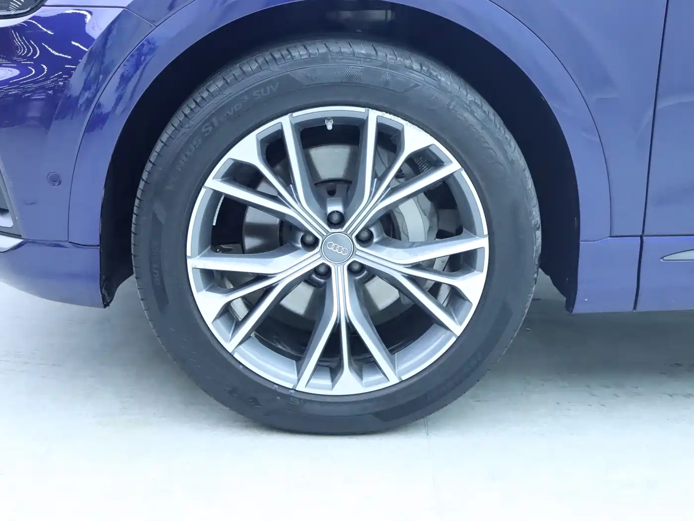 Audi Q8 2019 55 TFSI Luxury Dynamic фото 4