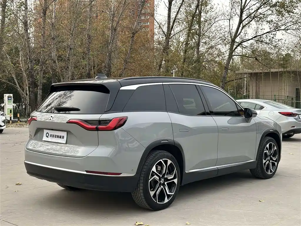 NIO NIO ES8