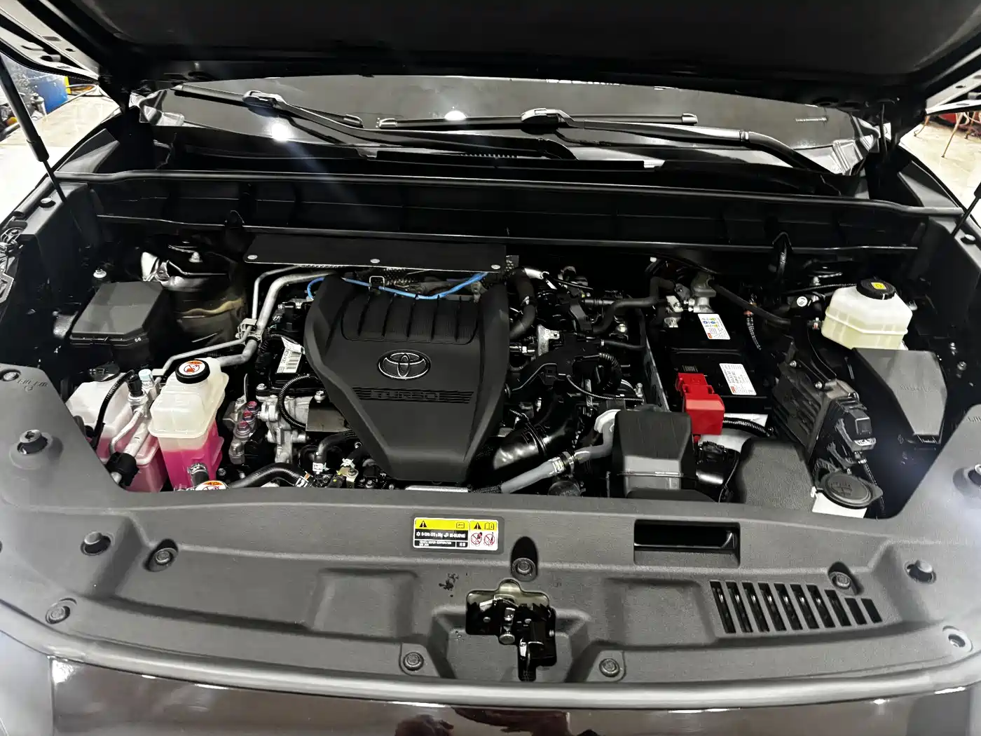 Toyota Crown Kluger 2022 2.0T 4WD Sporty Edition фото 32