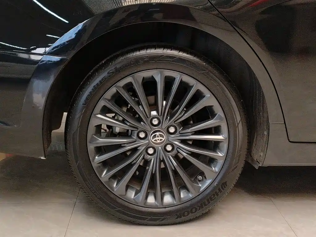 Toyota Avalon 2019 2.0L XLE Premium Edition (China VI) фото 4