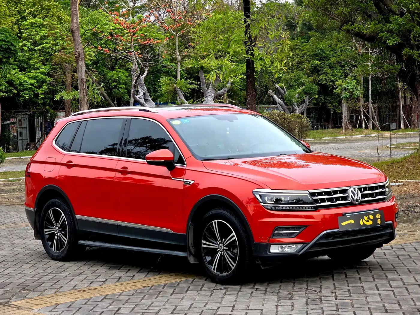 Volkswagen Tiguan L 2017 380TSI Automatic 4WD Luxury Edition фото 3
