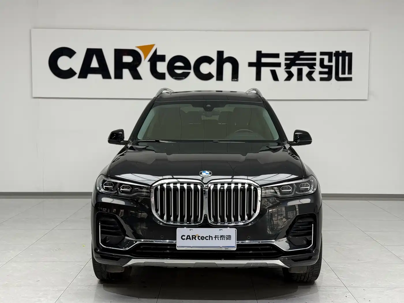 BMW X7 2021 Facelift xDrive40i Leading Luxury Package фото 2