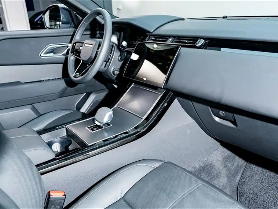 Land Rover Range Rover Velar 2024 Dynamic SE фото 18