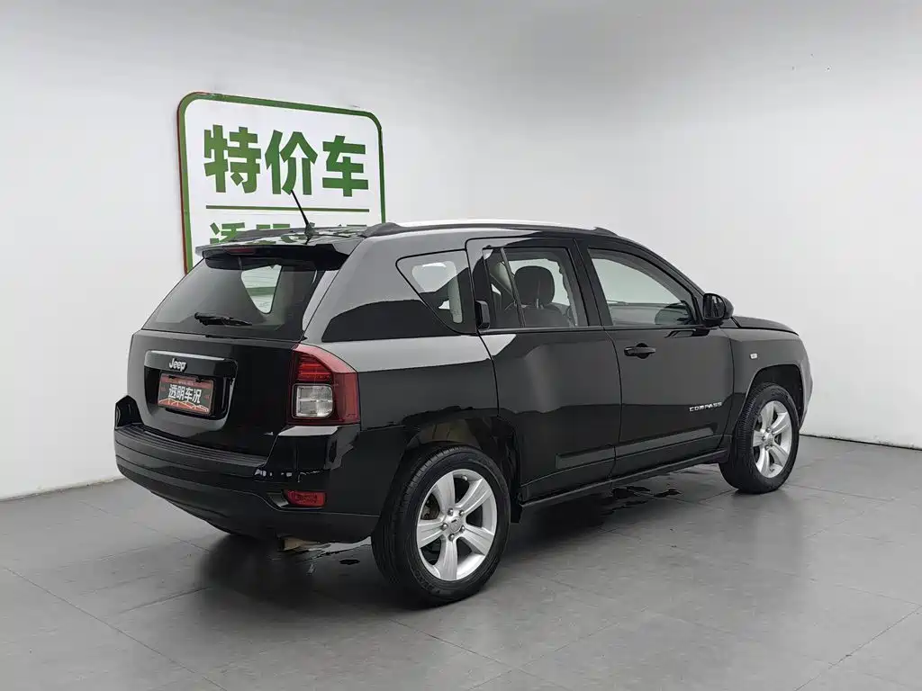 2016 Jeep Compass (Import)