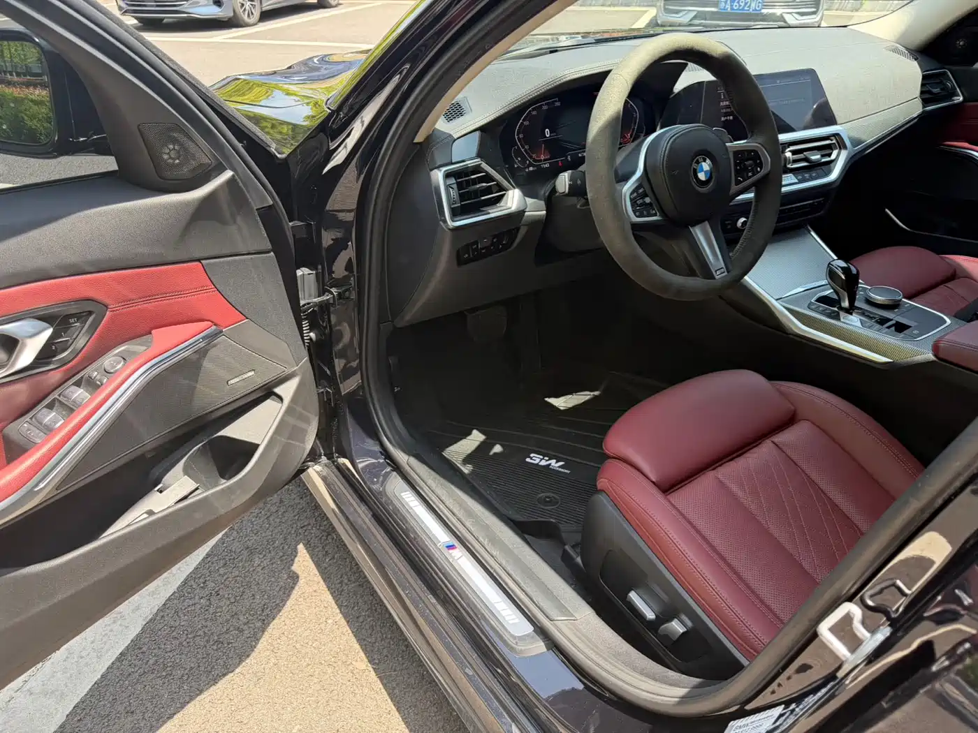 BMW 3 Series 2022 Facelift 330i M Sport Shadow Edition фото 8