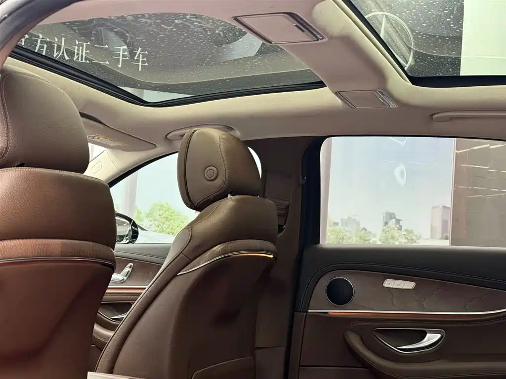 MERCEDES-BENZ E CLASS