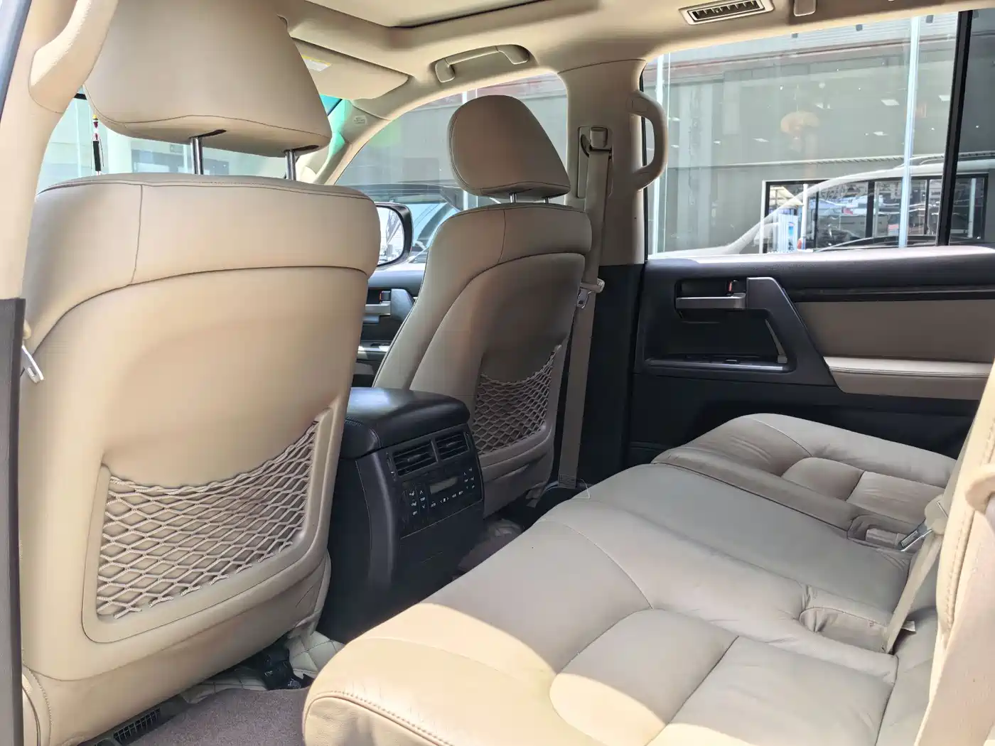 Toyota Land Cruiser 2012 4.0L Automatic VX фото 7