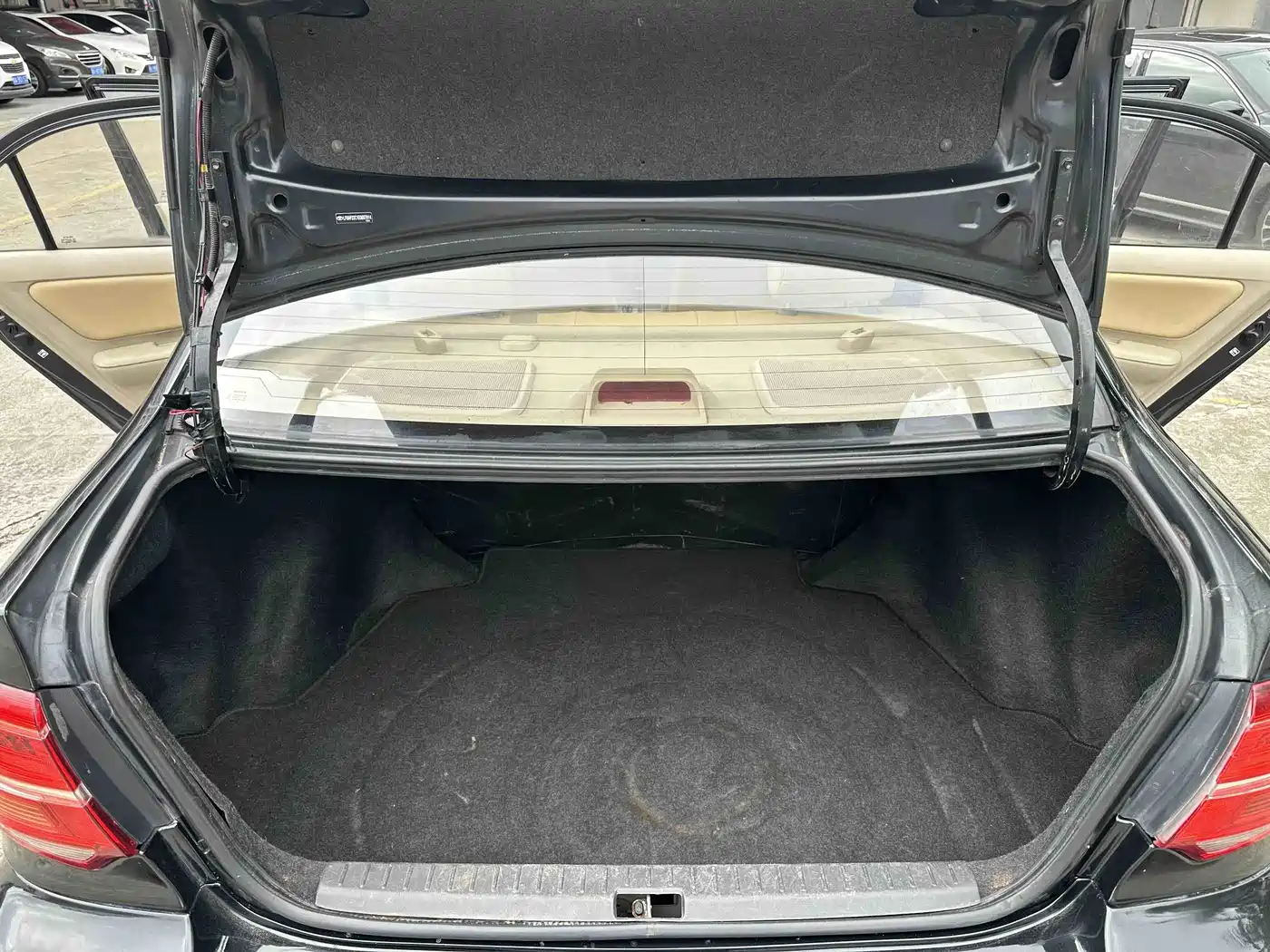 Toyota Corolla 2013 1.6L Automatic Excellence Edition фото 14