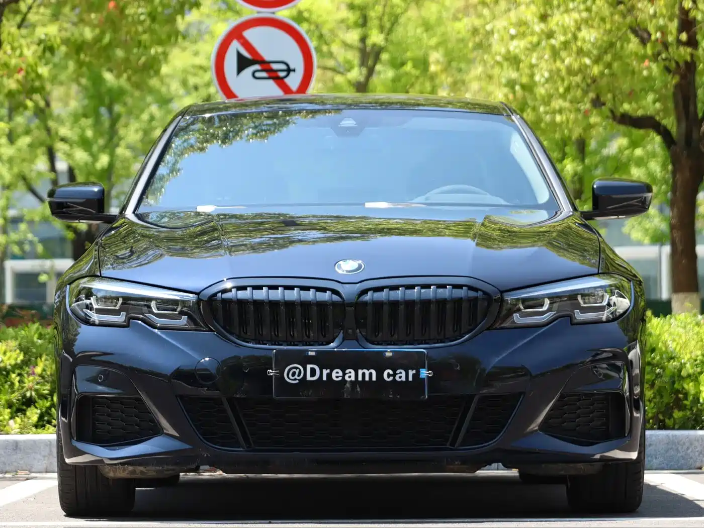 BMW 3 Series 2022 Facelift 330i M Sport Shadow Edition фото 2