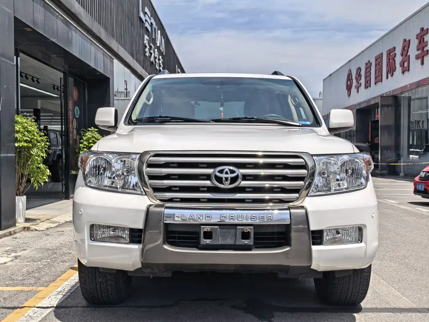 Toyota Land Cruiser 2012 4.0L Automatic VX фото 2