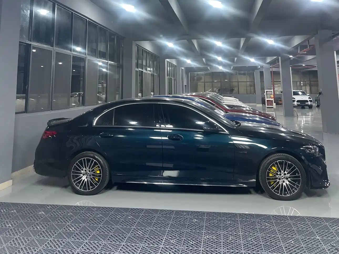 Фото 5 - Mercedes-Benz C-Class