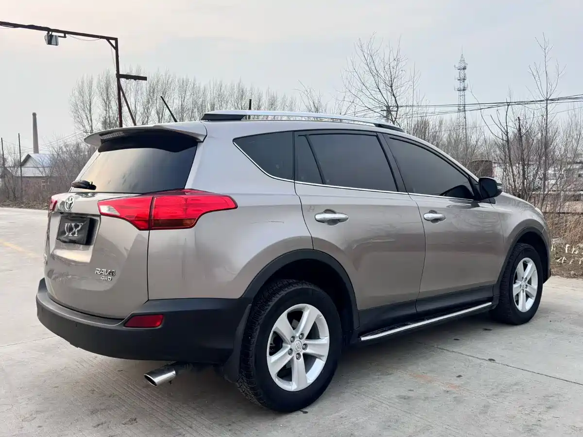 Toyota RAV4 Rongfang 2013 2.5L Auto 4WD Elite фото 9