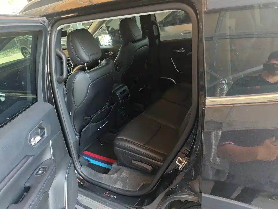 Jeep Grand Commander 2022 2022 2.0T 2WD Luxury Edition
