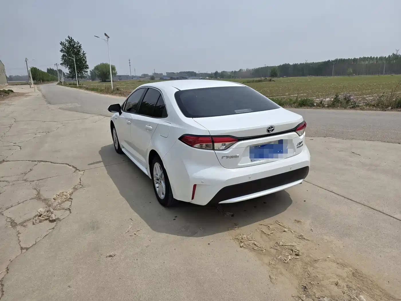 Toyota Levin 2022 Dual Engine 1.8H E-CVT Progressive Edition фото 7