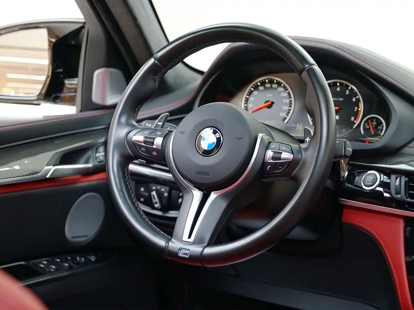 BMW X6 M 2015 X6 M фото 16