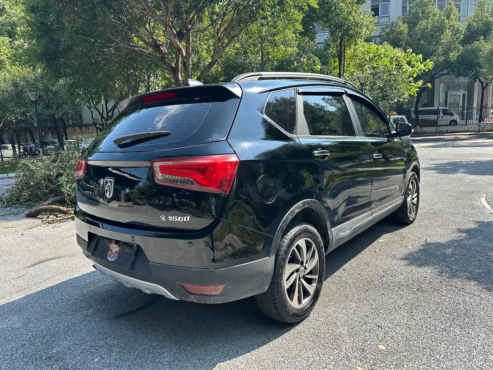 Photo 6 - Baojun 560