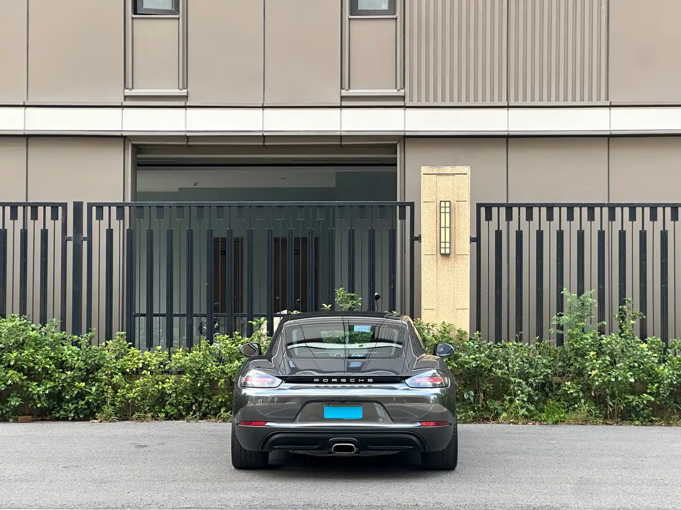 Porsche 718 2018 Cayman 2.0T фото 5