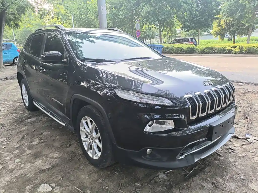 Jeep Cherokee 2018 2017 2.4L Leading Smart Edition