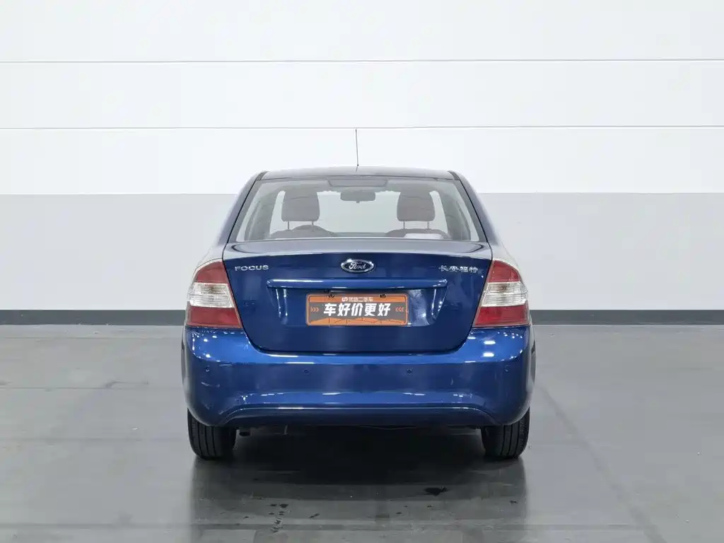 Фото 4 - Ford Focus