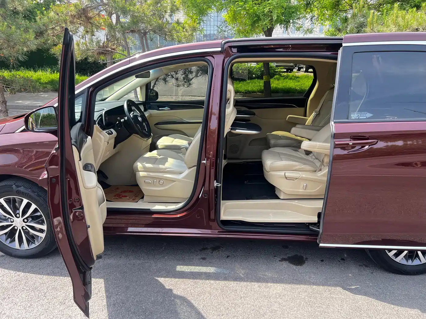Buick GL8 2023 ES Landmaster Exclusive фото 20