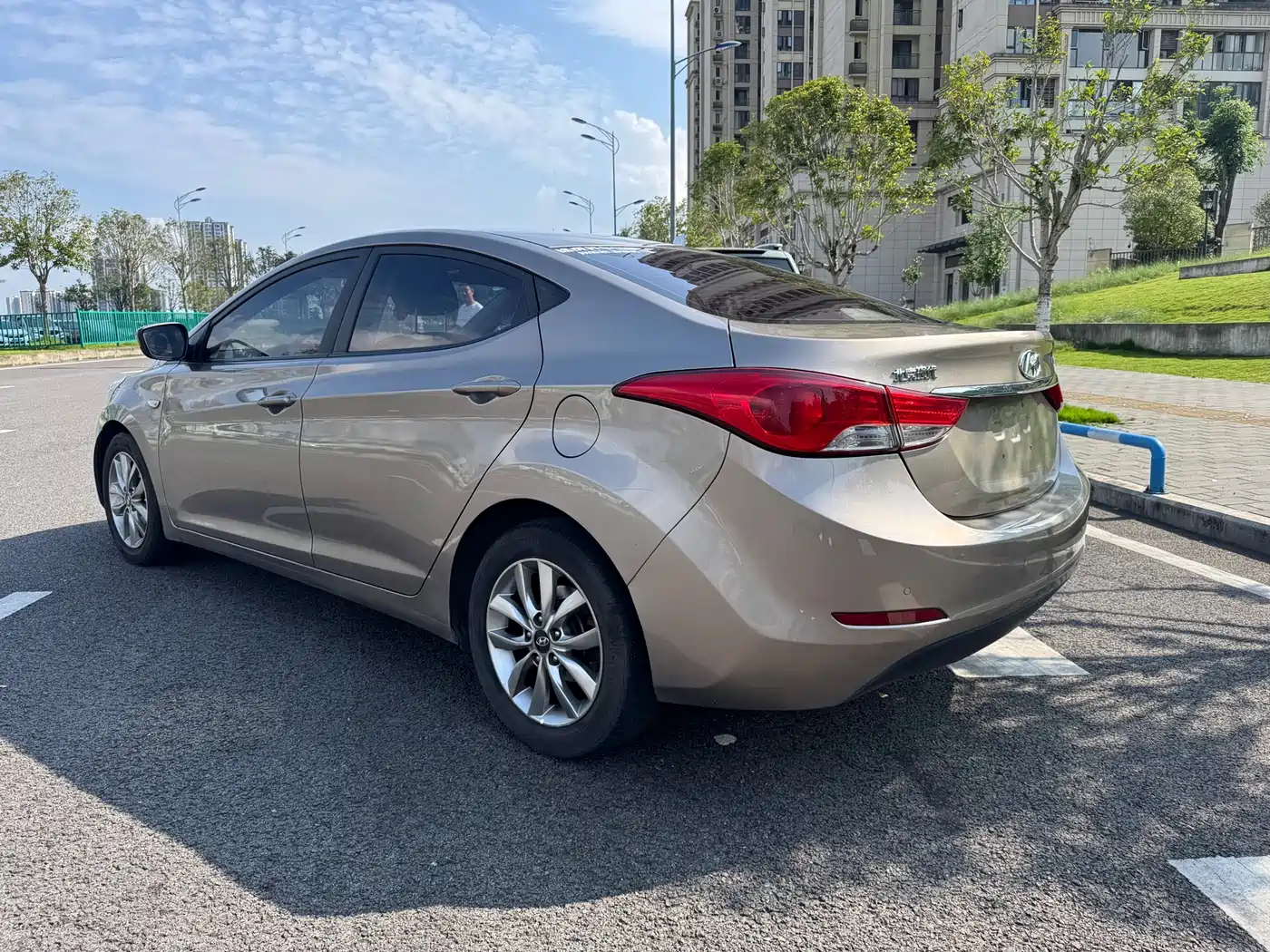 Hyundai Langdong 2015 1.6L Auto Trend фото 4