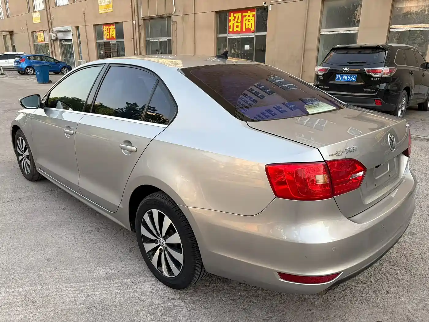 Volkswagen Sagitar 2012 Model 1.4TSI Automatic Flagship фото 6