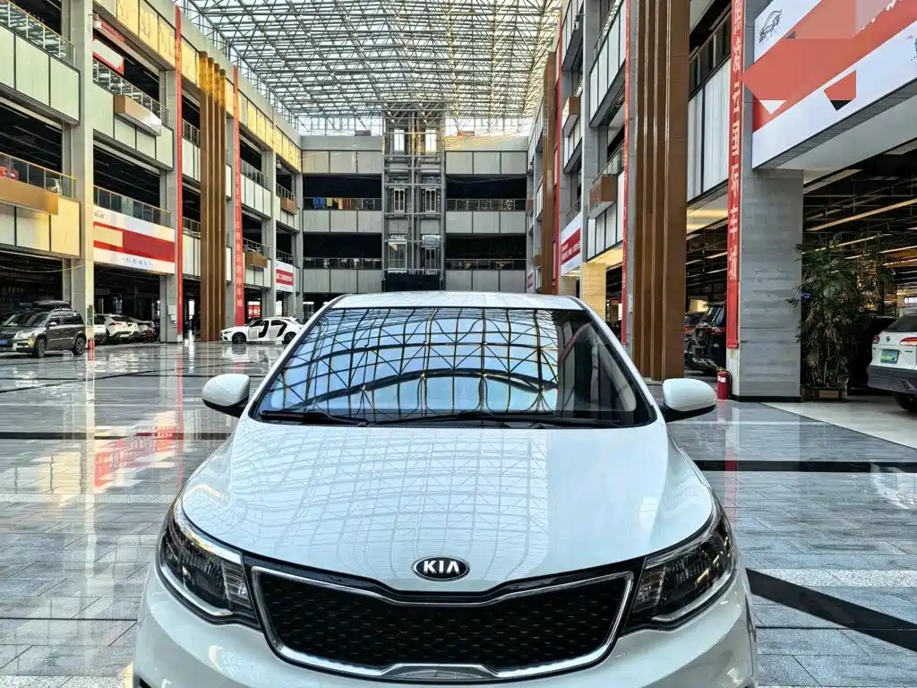 Фото 2 - Kia K2