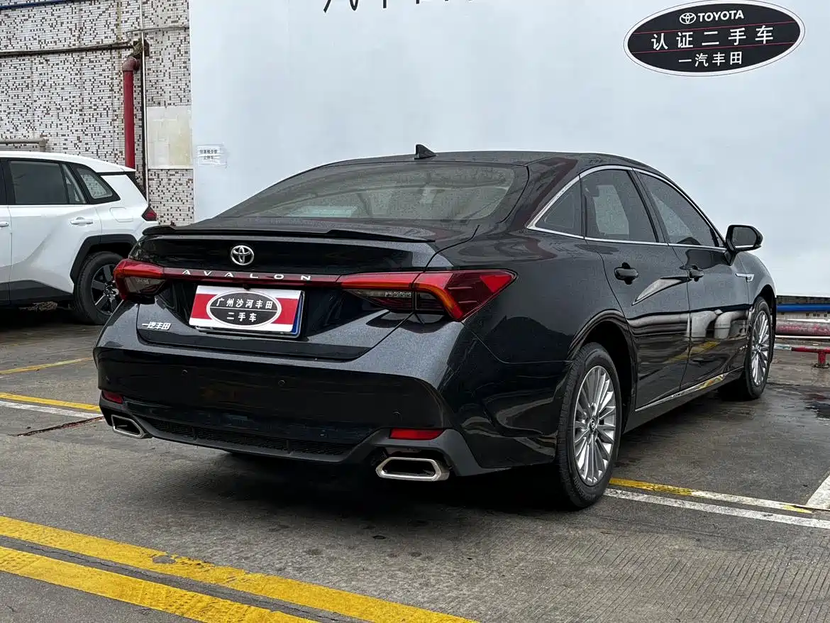 TOYOTA ASIAN DRAGON