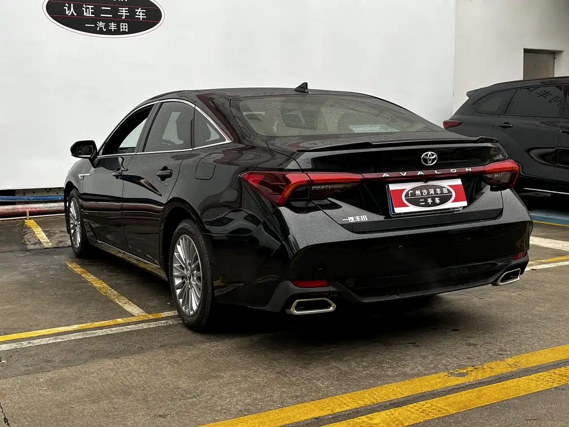 TOYOTA ASIAN DRAGON