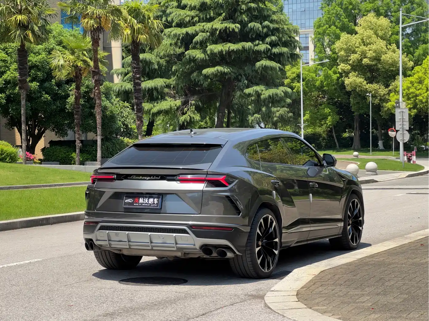 Lamborghini Urus 2018 4.0T V8 фото 8