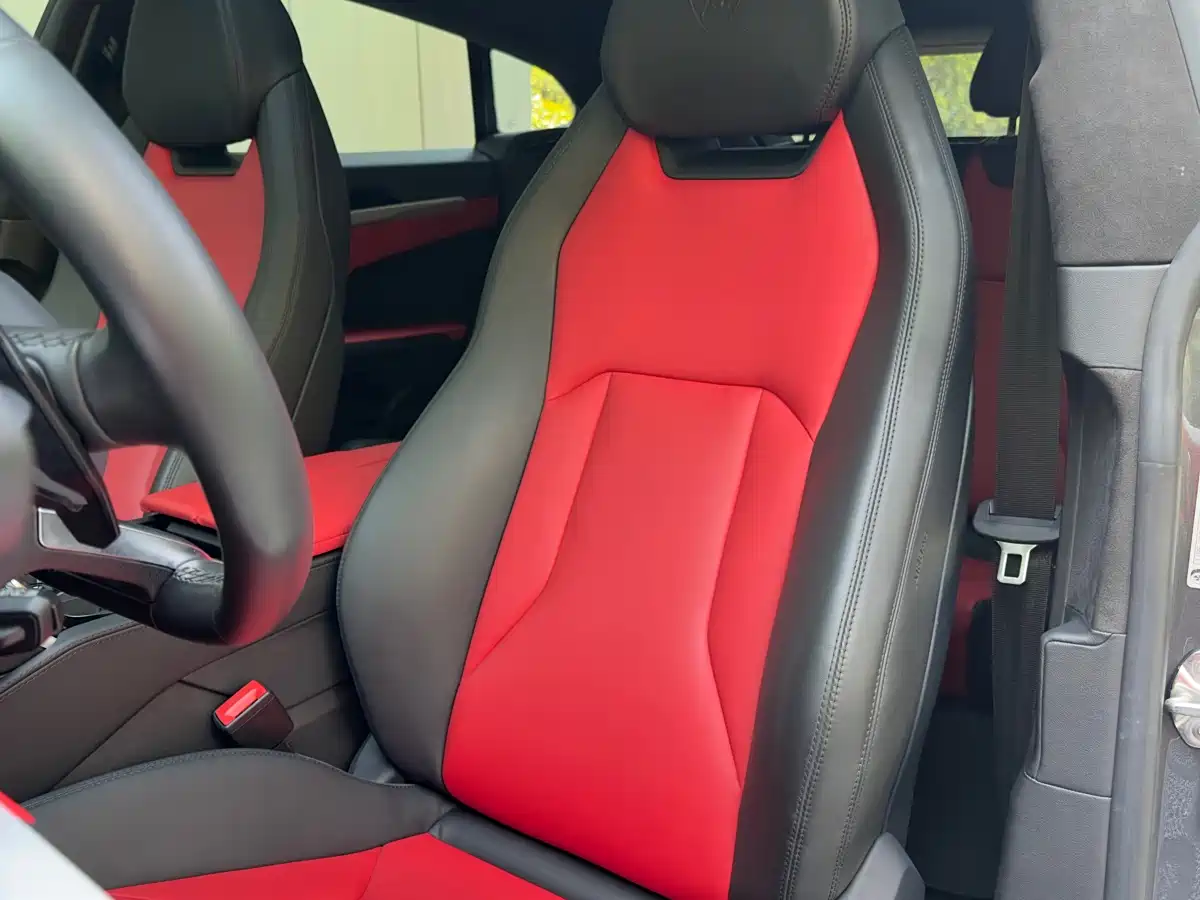 Lamborghini Urus 2018 4.0T V8 фото 11