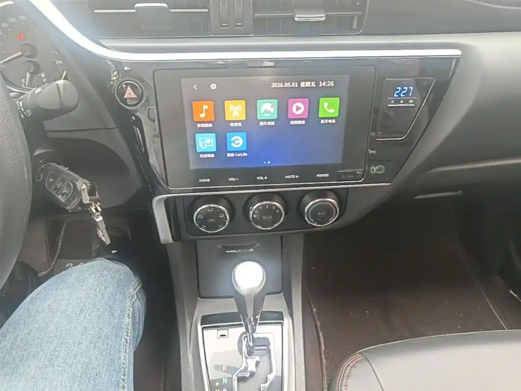 Toyota Corolla 2017 Facelift 1.2T S-CVT GL-i фото 13