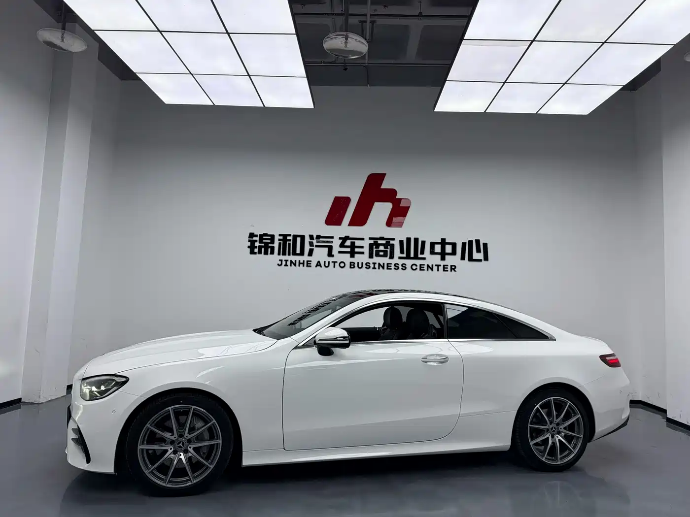 Mercedes-Benz E-Class (Import) 2023 E 260 Coupe фото 5