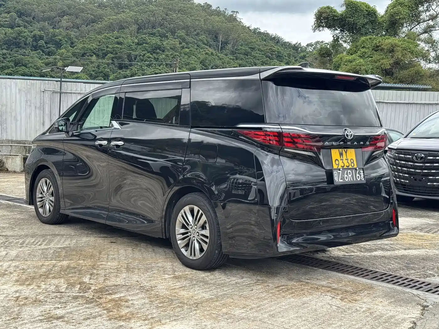 Toyota Alphard 2026 2024 Hybrid 2.5L Prestige Edition
