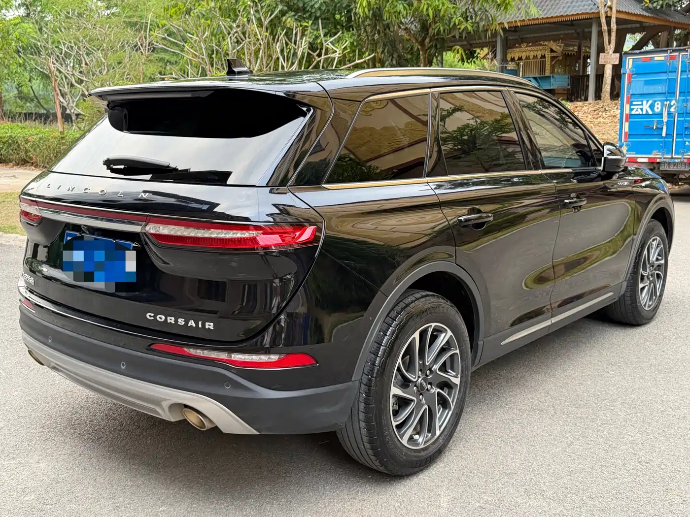 LINCOLN ADVENTURER