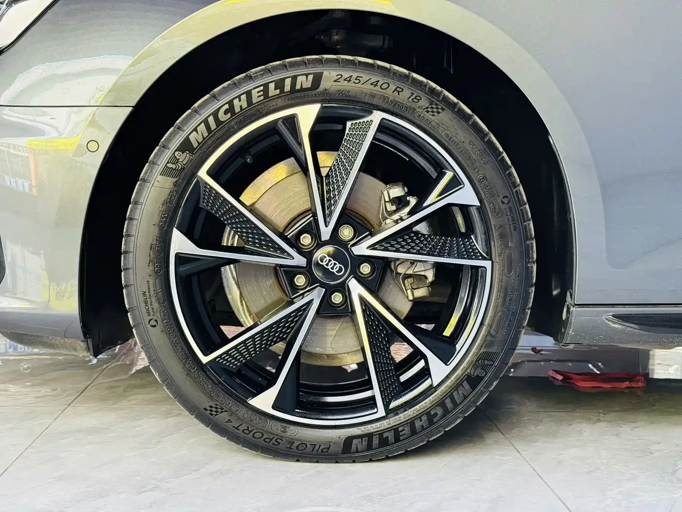AUDI A4L