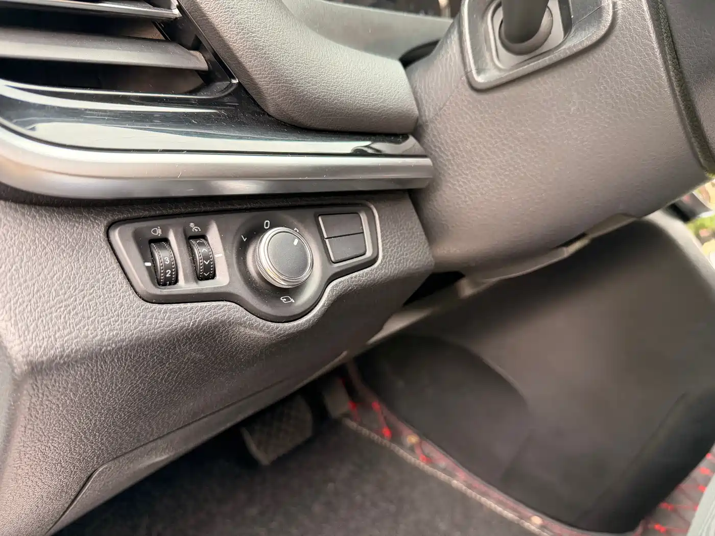 SAIC Maxus Maxus G20 2021 PLUS 2.0T Diesel Automatic Luxury Edition фото 28