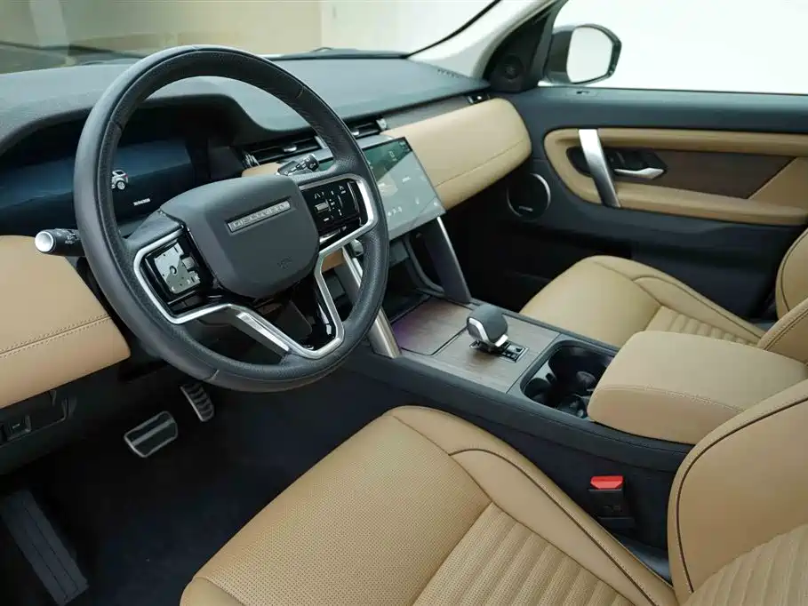 Land Rover Discovery Sport 2025 249PS Performance Tech Edition фото 10