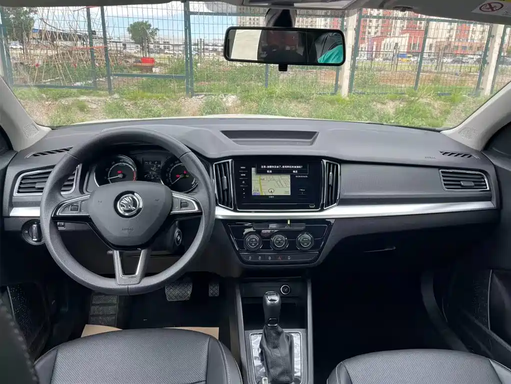 SKODA KOMICK