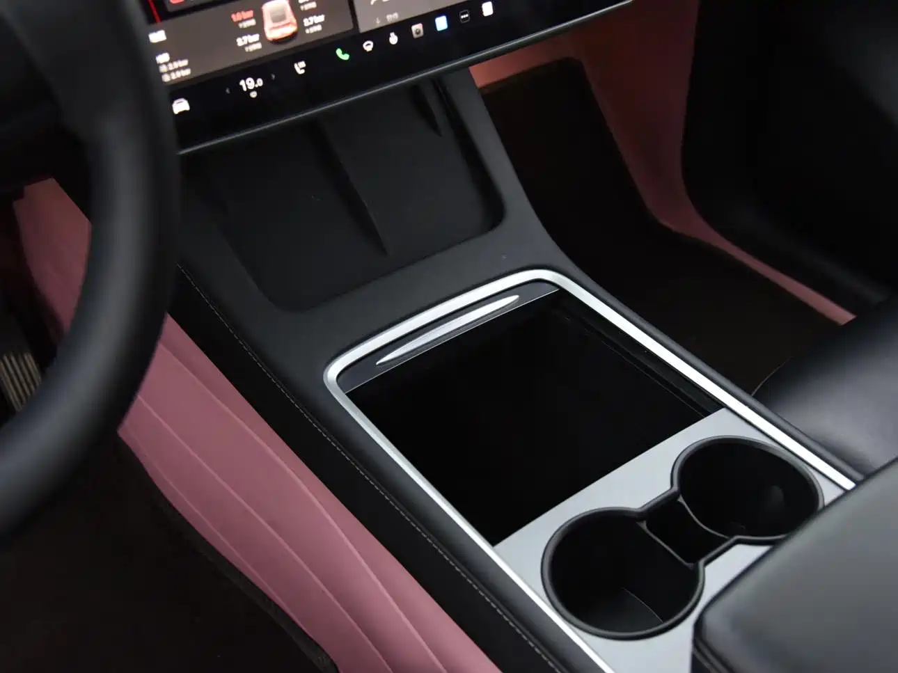 Фото 12 - Tesla Model Y