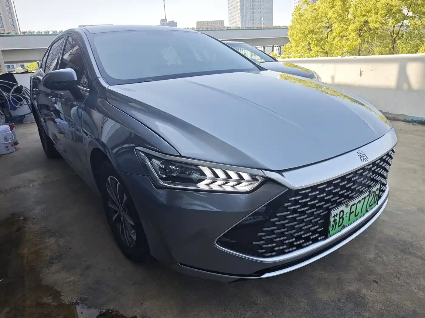 BYD Qin PLUS 2023 Champion Edition DM-i 55KM Leading фото 3