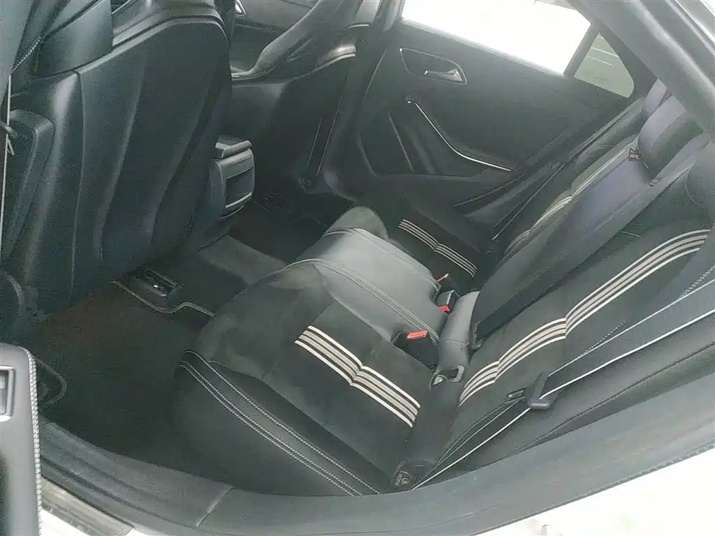 Mercedes-Benz CLA (Import) 2017 CLA 220 4MATIC Polar Limited Edition фото 13