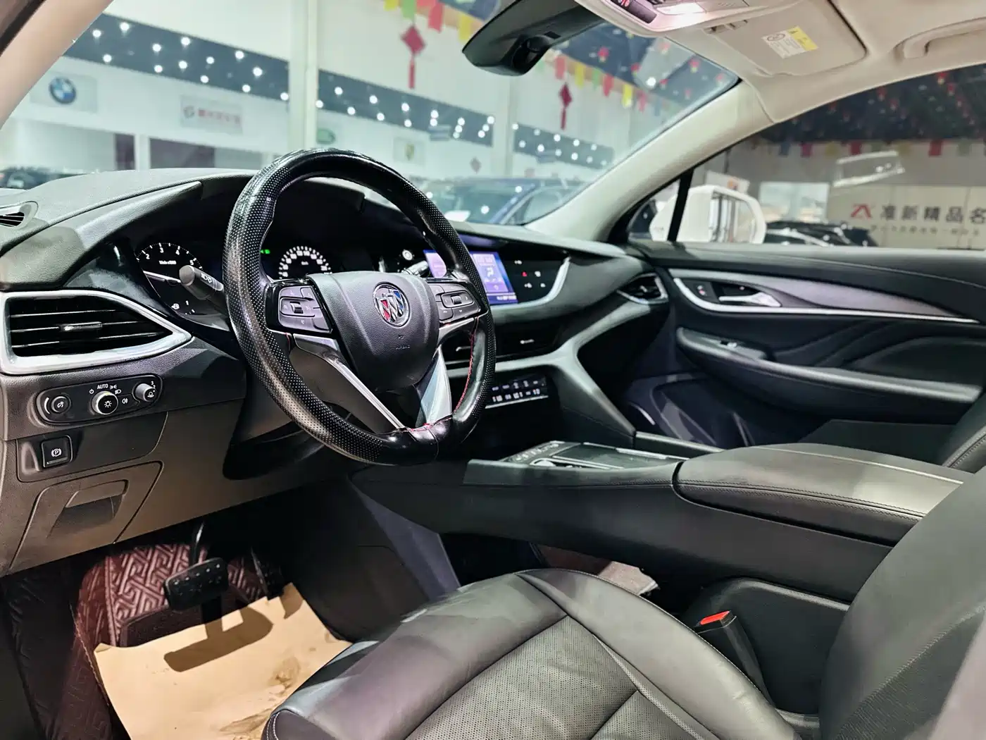Buick Enclave 2020 28T 4WD Premium Model фото 6
