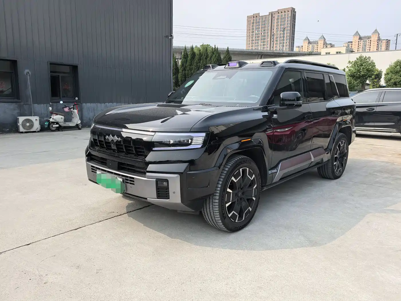 Fang Cheng Bao Leopard 8 2025 2025 Zhiyong Flagship 7-Seater