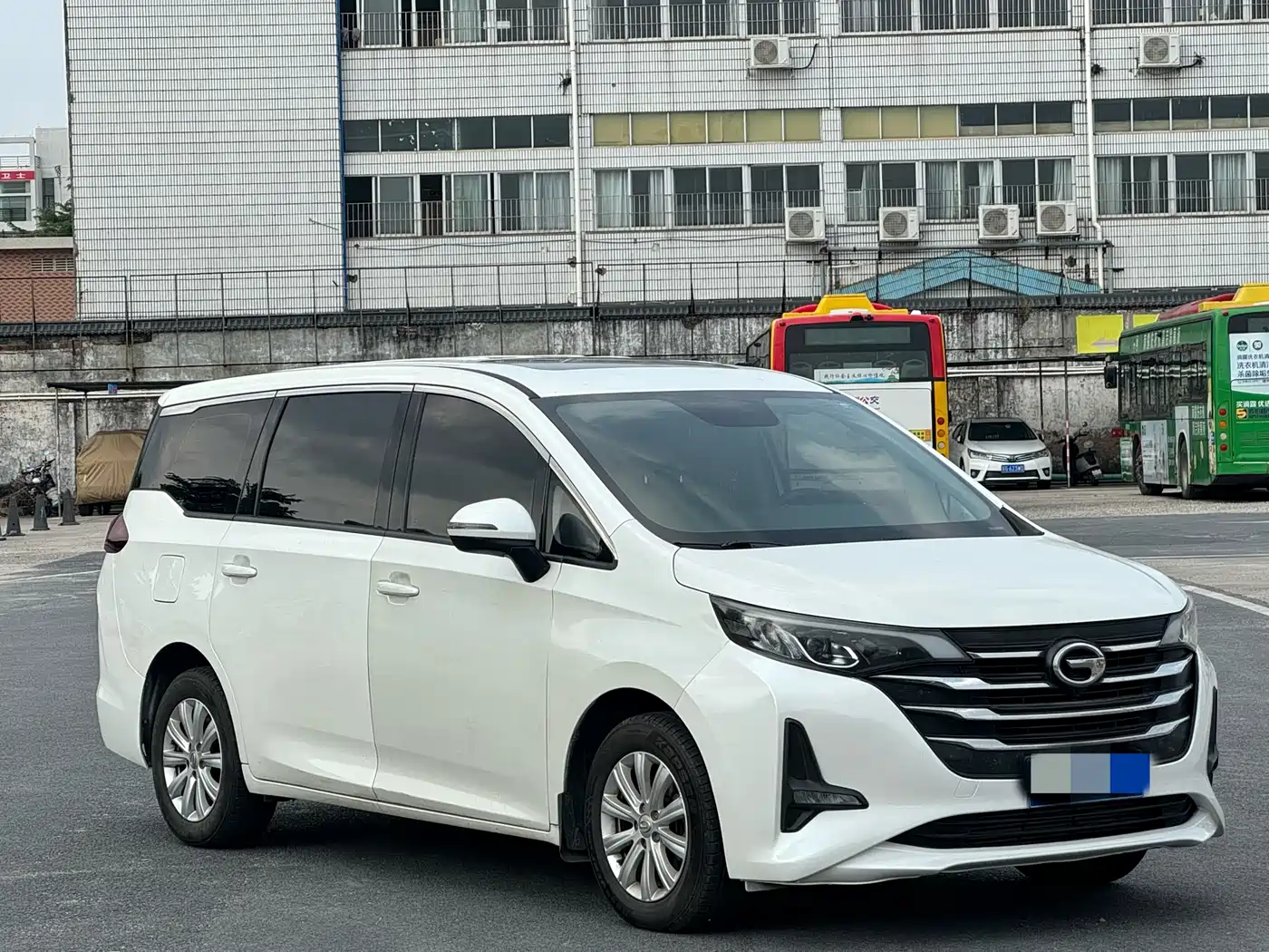 GAC Trumpchi Trumpchi M6 2019 270T DCT Luxury Edition (7-seater) (China VI) фото 3